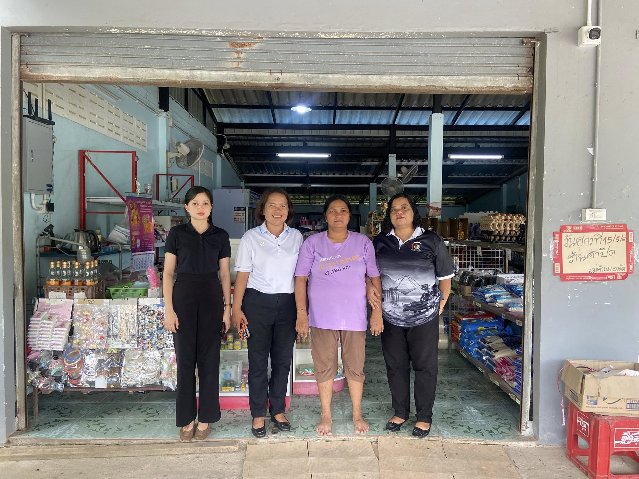 พช.ควนขนุน ลงพื้นที่ติดตามการดำเนินงานศูนย์สาธิตการตลาด
