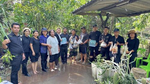 พช.ควนขนุน ลงพื้นที่ให้กำลังใจประชาชนที่ประสบปัญหาภัยน้ำท่วม อย่างต่อเนื่อง